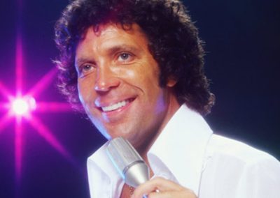 TOM JONES